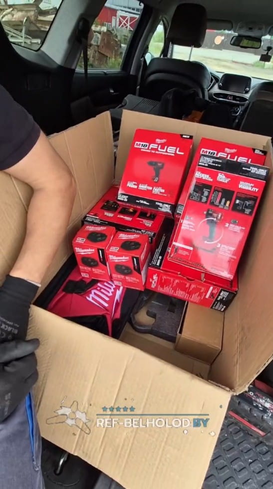 Unboxing cordless Milwaukee analog tool for service station